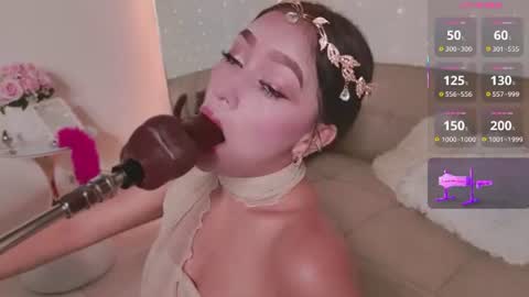 Scarlet  online show from July 13, 2026, 2:03 am