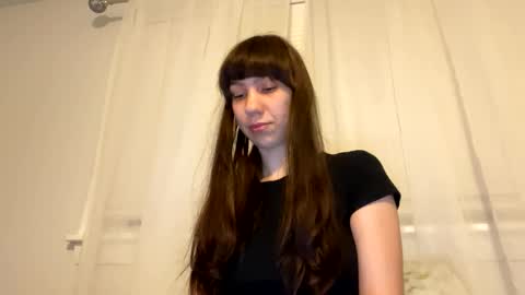 Snapshot of candykitty221 chatting on February 24, 2026, 7:39 am Candy online show from February 24, 2026, 7:39 am