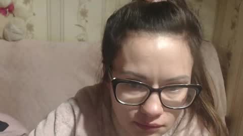 say meow and send tip  online show from February 17, 2026, 3:03 am