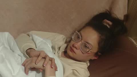 say meow and send tip  online show from March 18, 2026, 7:50 pm