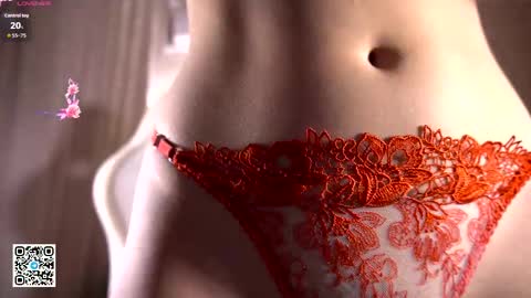 Snapshot of candylolly_ chatting on December 21, 2025, 4:14 pm Anna online show from December 21, 2025, 4:14 pm