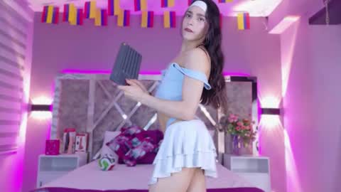 candyluxury_ online show from July 10, 2026, 12:52 pm