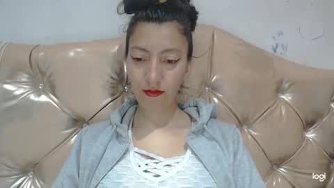 Snapshot of candymilfff chatting on February 4, 2025, 2:32 pm candymilfff online show from February 4, 2025, 2:32 pm
