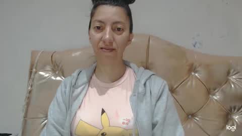 Snapshot of candymilfff chatting on February 13, 2025, 12:32 pm candymilfff online show from February 13, 2025, 12:32 pm