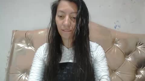 Snapshot of candymilfff chatting on February 19, 2025, 12:22 pm candymilfff online show from February 19, 2025, 12:22 pm