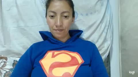 Snapshot of candymilfff chatting on October 6, 2025, 3:15 am candymilfff online show from October 6, 2025, 3:15 am