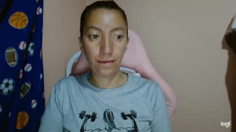 candymilfff online show from May 27, 2026, 12:24 pm