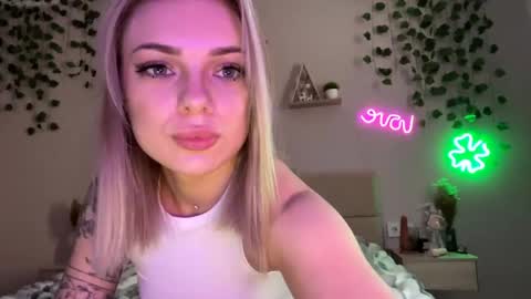 Snapshot of candyrass chatting on May 16, 2026, 10:36 am Candy online show from May 16, 2026, 10:36 am