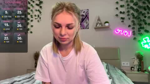 Snapshot of candyrass chatting on May 20, 2026, 9:15 am Candy online show from May 20, 2026, 9:15 am