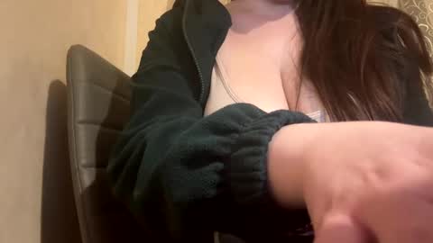 CandyXDiamond online show from February 25, 2025, 8:41 pm