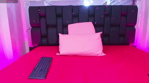 Aura  online show from January 31, 2025, 11:56 am