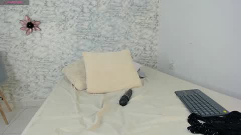 Snapshot of canhela1 chatting on January 9, 2025, 4:19 am Canhela online show from January 9, 2025, 4:19 am