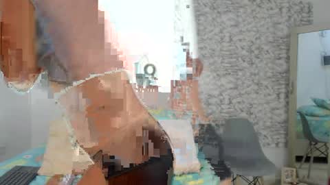Snapshot of canhela1 chatting on April 4, 2026, 11:46 pm Canhela online show from April 4, 2026, 11:46 pm