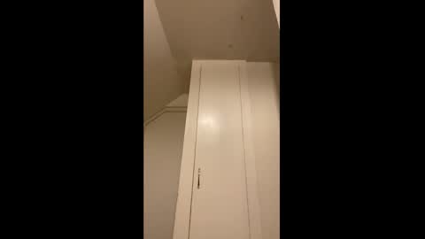 Snapshot of cannakams chatting on December 15, 2024, 5:31 pm online show from December 15, 2024, 5:31 pm