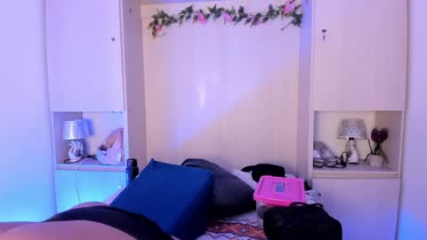 GABRIELA LOPEZ online show from June 30, 2026, 8:21 pm