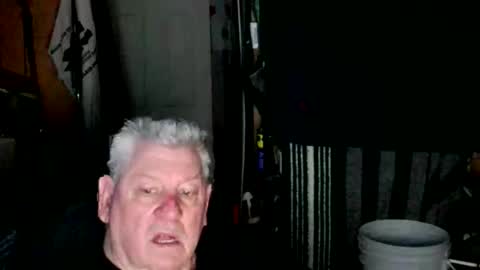 canoelicker69 online show from January 17, 2026, 10:42 am