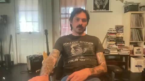 Snapshot of cantleavethehouse chatting on January 31, 2025, 8:33 pm cantleavethehouse online show from January 31, 2025, 8:33 pm