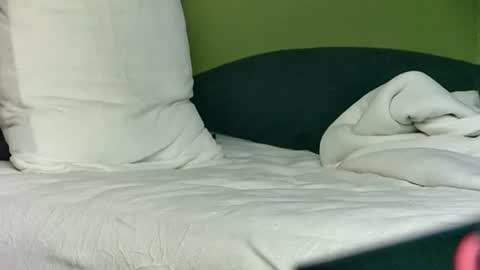 Snapshot of capricorne1965 chatting on December 22, 2025, 2:30 am capricorne1965 online show from December 22, 2025, 2:30 am