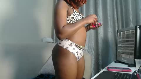 caramel online show from November 11, 2025, 6:30 pm