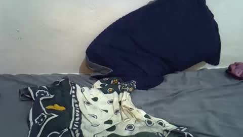 caramel_flames online show from December 3, 2025, 6:21 am