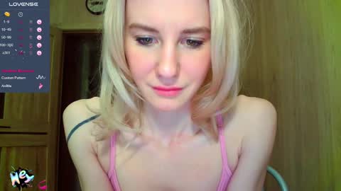 Snapshot of caramel_pie_ chatting on March 1, 2025, 7:26 pm caramel online show from March 1, 2025, 7:26 pm