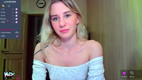 Snapshot of caramel_pie_ chatting on November 24, 2025, 8:52 pm caramel online show from November 24, 2025, 8:52 pm