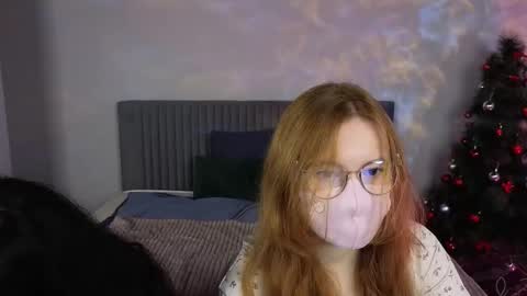 Lira and online show from December 14, 2025, 1:11 am