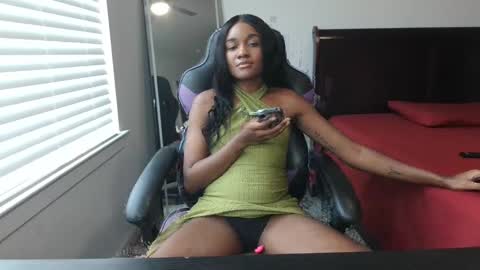 Snapshot of carameldoll1 chatting on February 22, 2026, 9:46 pm Krystal online show from February 22, 2026, 9:46 pm