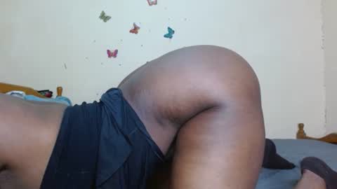 caramelebony_ online show from May 23, 2026, 8:29 am