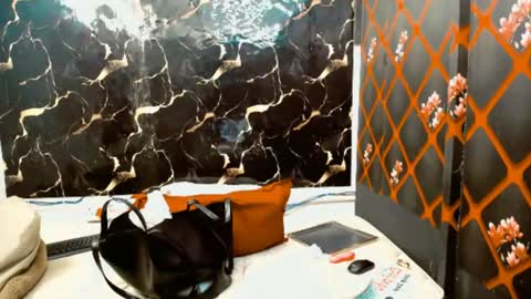 Snapshot of caramelminxx_ chatting on July 9, 2026, 7:56 am caramelminxx_ online show from July 9, 2026, 7:56 am