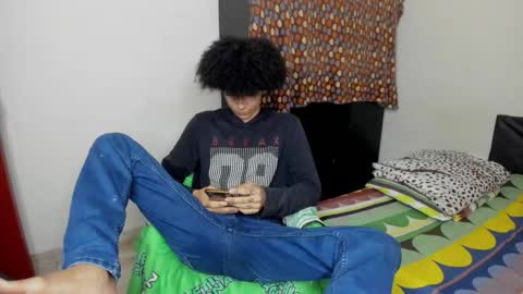 Carlos and Cristian  online show from November 5, 2025, 8:25 am