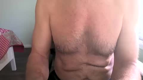 Snapshot of caressluving chatting on October 13, 2025, 7:14 pm Caressluving online show from October 13, 2025, 7:14 pm