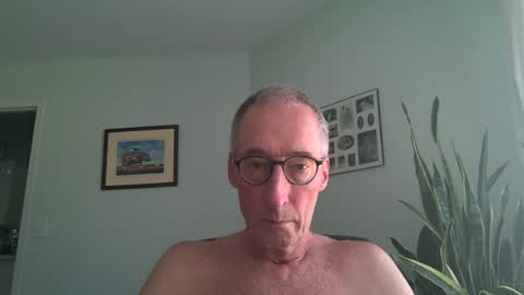 Caressluving online show from July 12, 2026, 8:55 pm