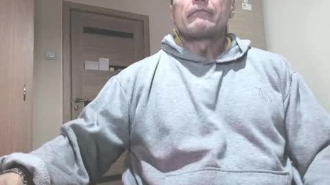 Laz online show from February 18, 2025, 10:25 pm