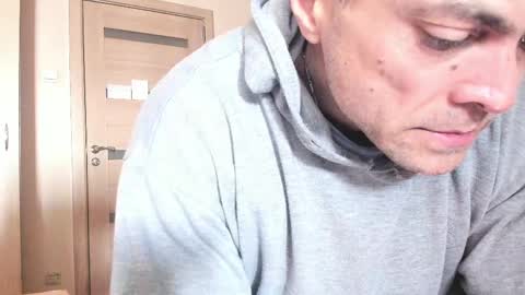 Laz online show from February 26, 2025, 10:26 am