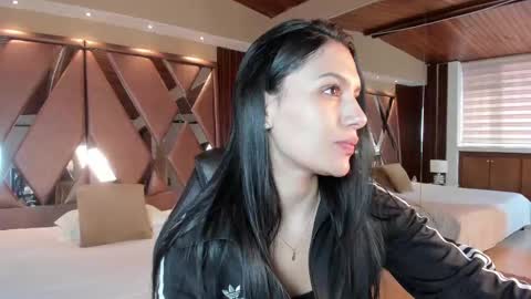 Carina online show from October 1, 2025, 12:11 pm