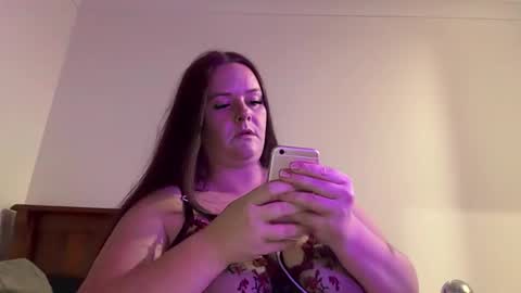 carinabro10 online show from May 12, 2026, 10:12 am