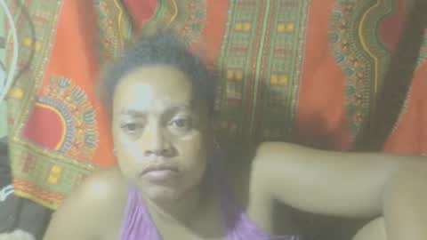 Snapshot of carinesexy69 chatting on February 22, 2025, 3:12 am carinesexy69 online show from February 22, 2025, 3:12 am