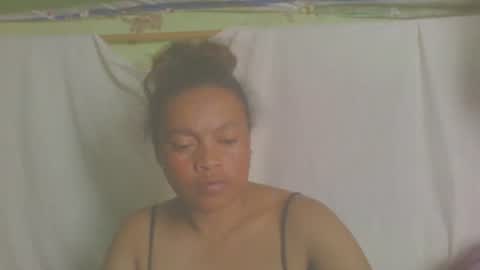 Snapshot of carinesexy69 chatting on September 30, 2025, 10:09 am carinesexy69 online show from September 30, 2025, 10:09 am