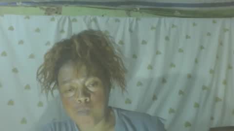 carinesexy69 online show from November 13, 2025, 12:15 pm