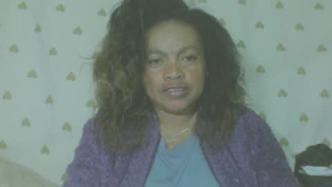 Snapshot of carinesexy69 chatting on June 13, 2026, 2:37 pm carinesexy69 online show from June 13, 2026, 2:37 pm