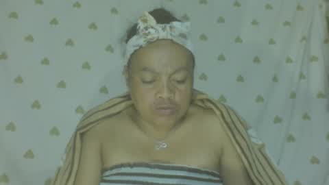 Snapshot of carinesexy69 chatting on June 24, 2026, 6:40 pm carinesexy69 online show from June 24, 2026, 6:40 pm