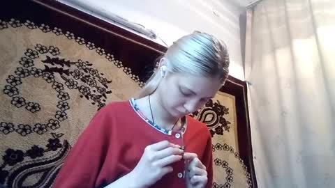 Kira online show from May 7, 2026, 2:50 am