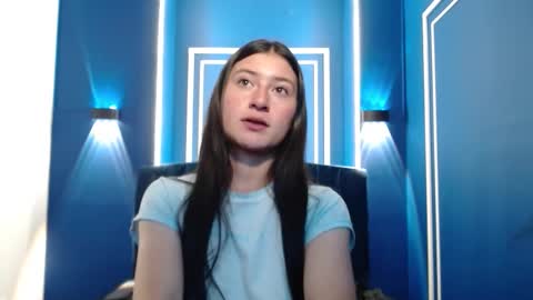 Snapshot of caritoluna_ chatting on November 27, 2025, 3:41 am Carito online show from November 27, 2025, 3:41 am