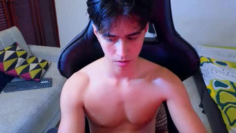 carl_dixon online show from November 17, 2025, 9:31 pm