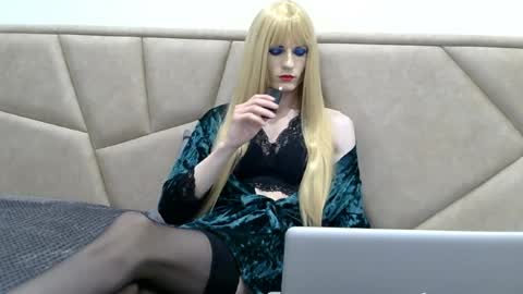 Snapshot of carla_rosson chatting on June 4, 2026, 10:05 pm sexy online show from June 4, 2026, 10:05 pm