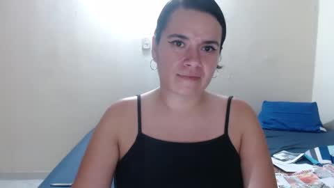 Snapshot of carlajames_1 chatting on December 12, 2024, 2:26 am carlajames_1 online show from December 12, 2024, 2:26 am
