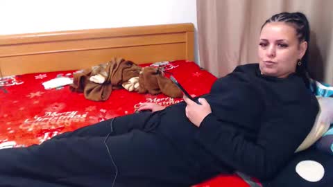 Snapshot of carlasweet00 chatting on December 18, 2025, 1:44 am carlasweet00 online show from December 18, 2025, 1:44 am