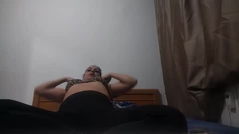 Snapshot of carlasweet00 chatting on May 11, 2026, 11:13 pm carlasweet00 online show from May 11, 2026, 11:13 pm