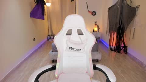 Alejandra online show from October 15, 2025, 12:44 am